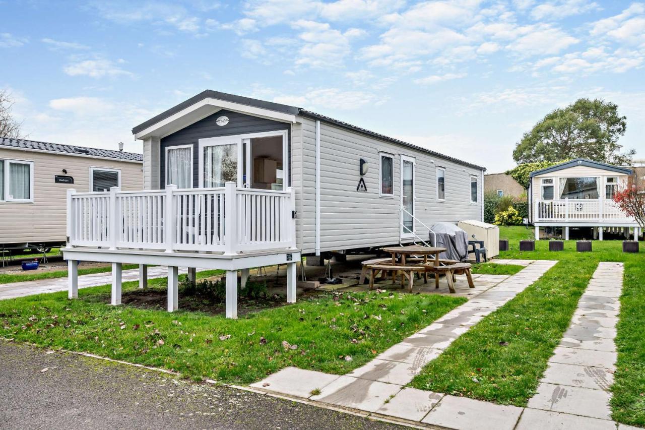 Sea La Vie Lodge, Rockley Park Holiday Park, Poole, Dorset Eksteriør billede